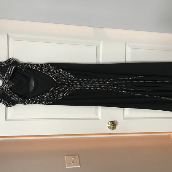Black beaded dress - Picture 1 of 4
